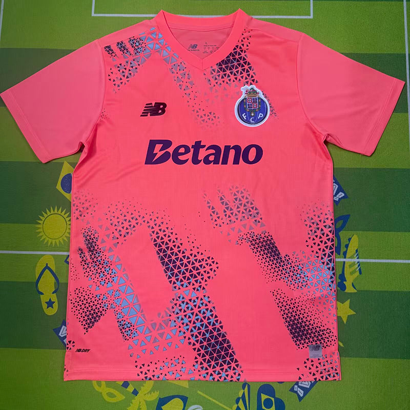 Porto pink goalkeeper jersey image 1