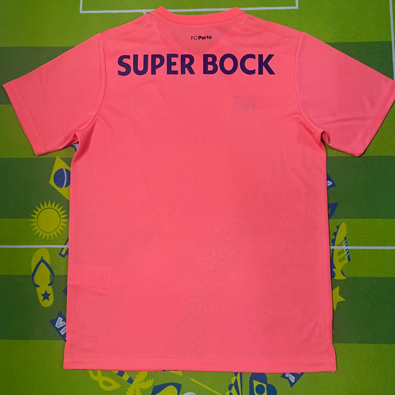 Porto pink goalkeeper jersey image 2