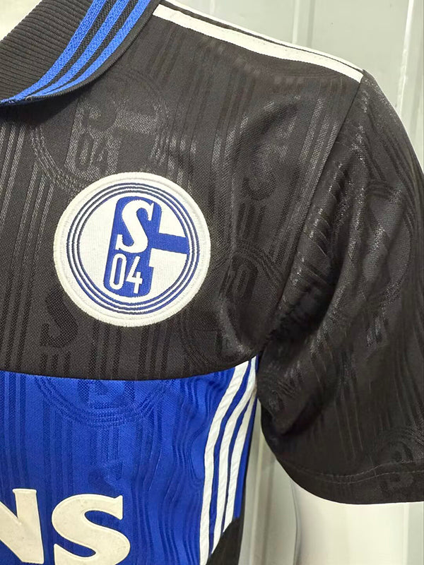Schalke 04 retro third jersey image 3