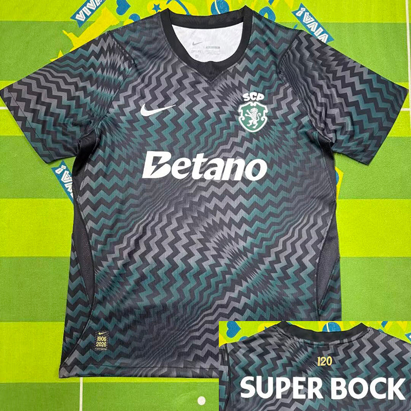 Sporting Lisbon goalkeeper jersey image 1